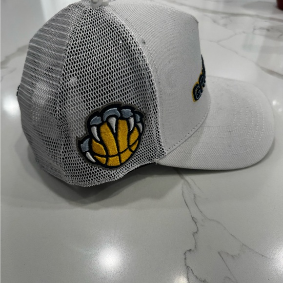 Pro Standard Memphis Grizzlies Snapback Adjustable Hat Cap White - Picture 4 of 5
